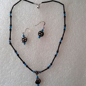 Necklace and errings